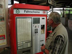 Fahrkartenautomaten sind nicht nur für ältere 